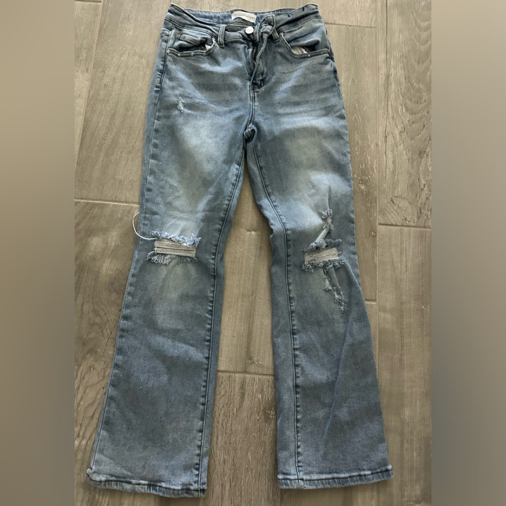 Risen Jeans 7/28 distressed comfy